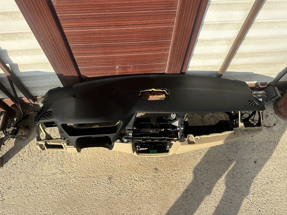 Табло със десен airbag за BMW X5 E70