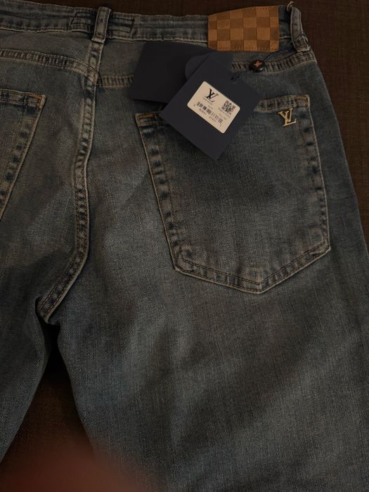 Louis Vuitton-Оригинални нови мъжки дънки М размер