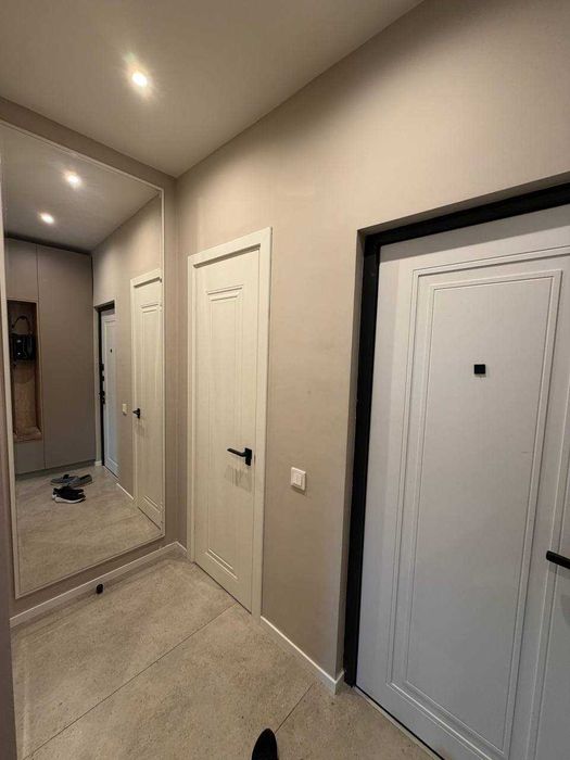 Вторичка 3/4/4 ОР-Р Алайский напротив, метро Минор