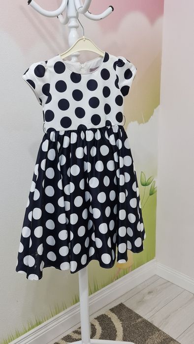 Платье на девочку