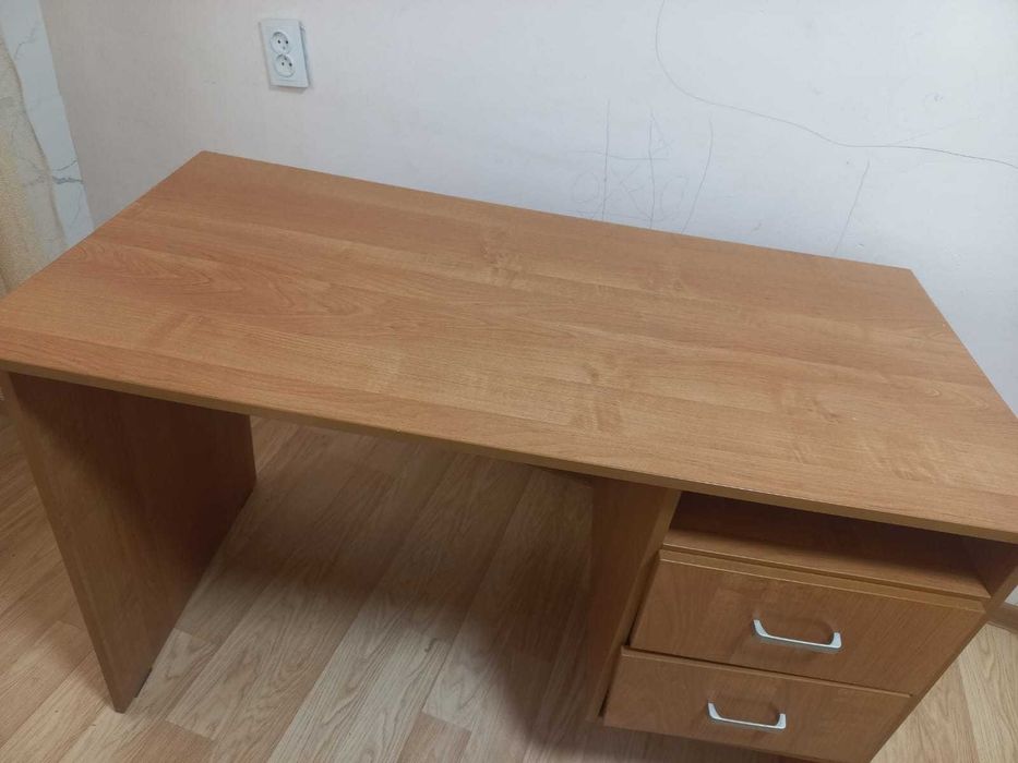 Стол продам, б/у