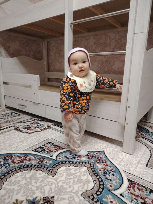 Ikkiqavatli,yosh bolalar uchun kravat,razmeri 2.20  1.60 ,sifati yangi