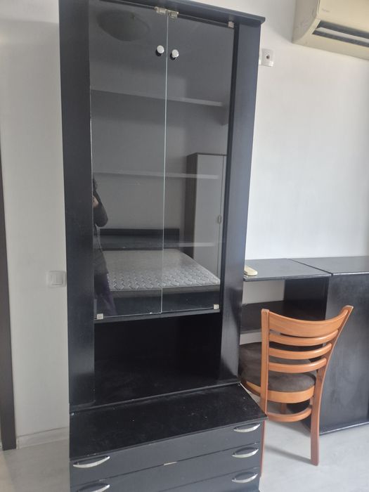 Подарявам мебели