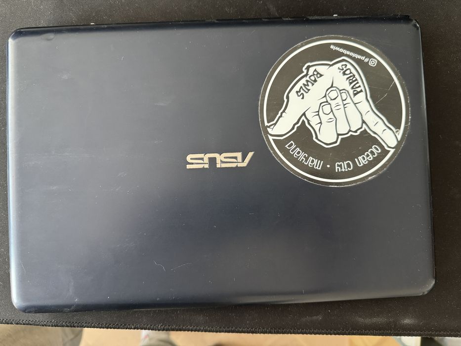 Laptop Asus x205T