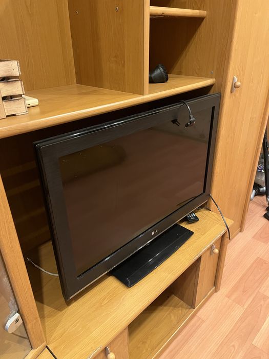 Продам телевизор LG