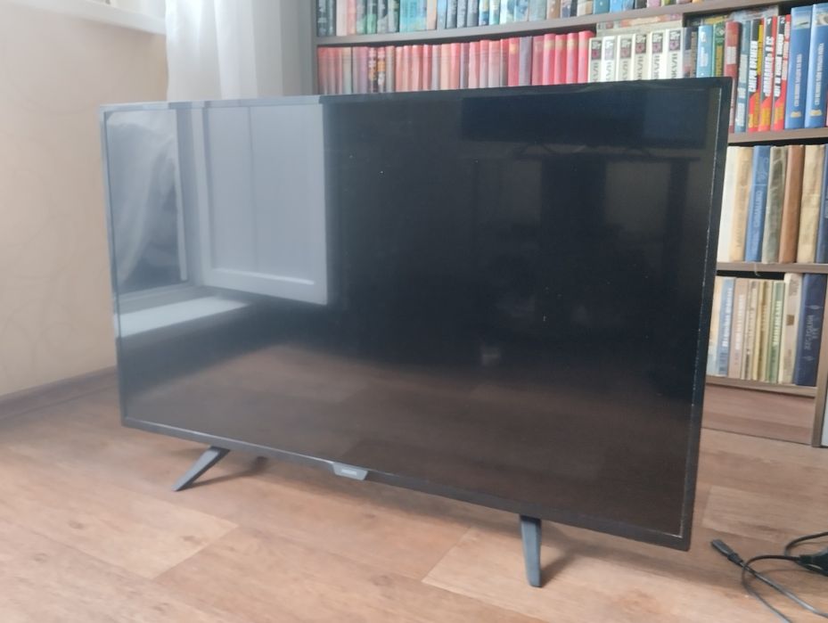 Продам телевизор Philips не рабочий на запчасти