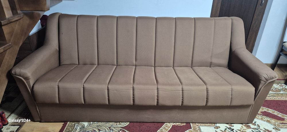 Canapea extensibila 4 locuri