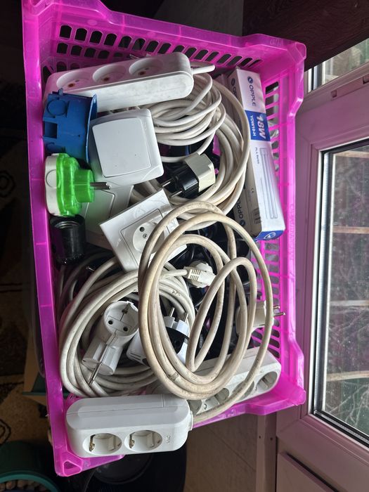 Сетевой фильтр, кабель питания