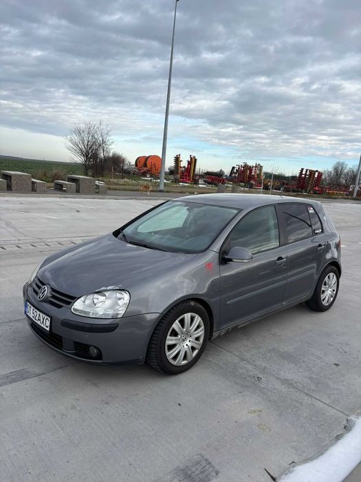 Vând Golf 5 - 1.9 TDI