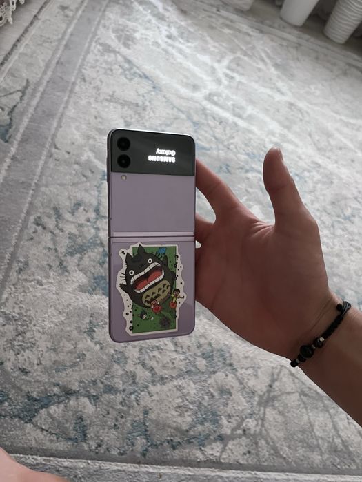 продается Samsung zip flip 3