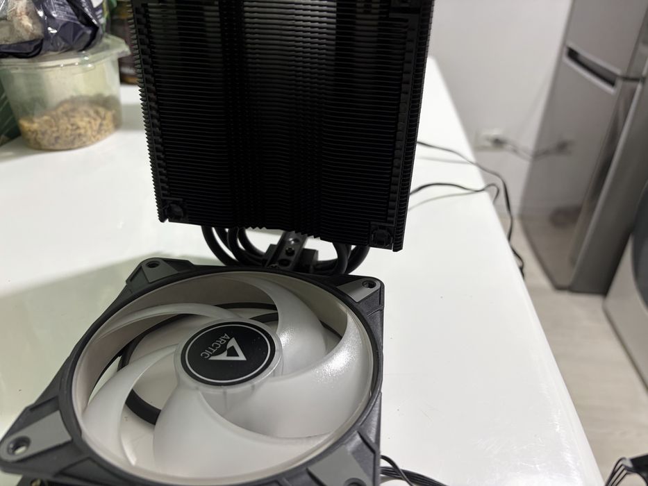 Cooler ARCTIC Freezer 36 A-RGB Black Garantie