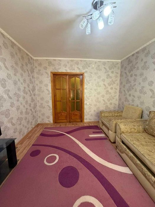 Продается 2-ком кв район площадь М.Маметова