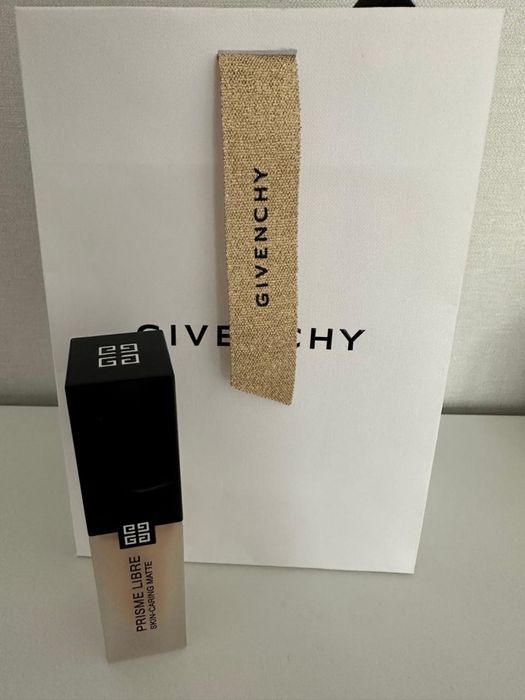 Продам тональный крем