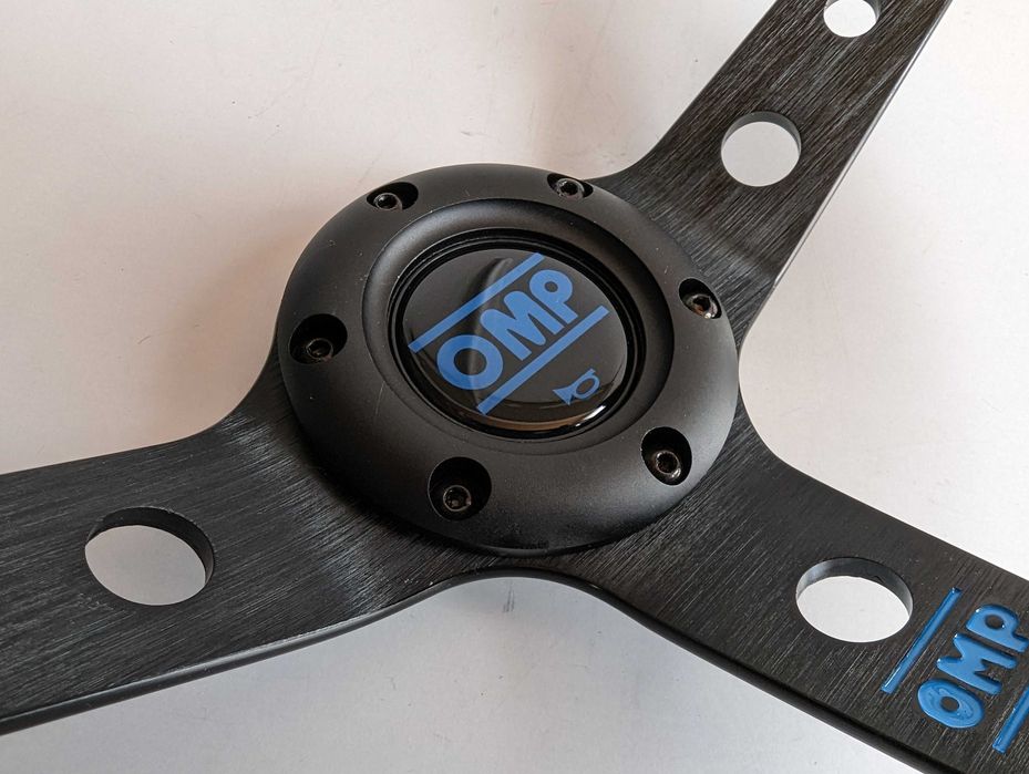 Волан ОМП кожен дълбок изнесен център спортен OMP