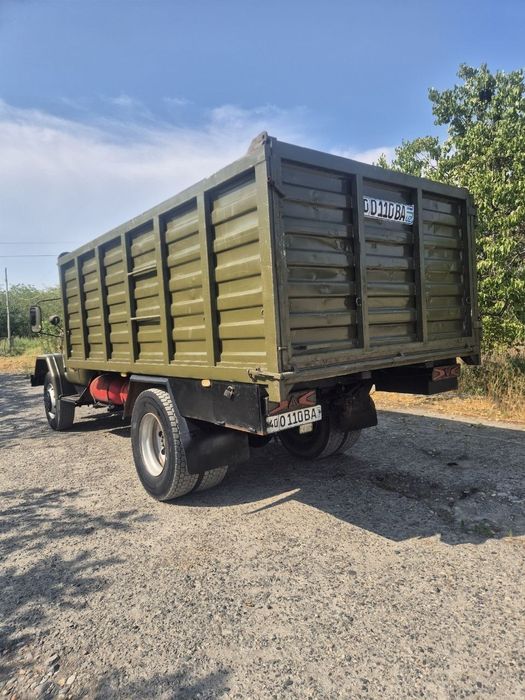 Zil 131 sotiladi