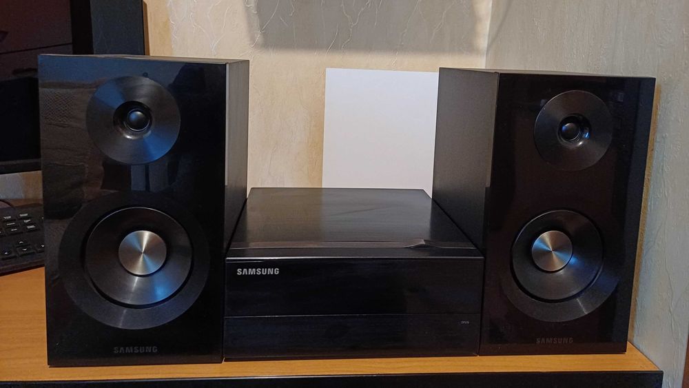 Микро аудио система