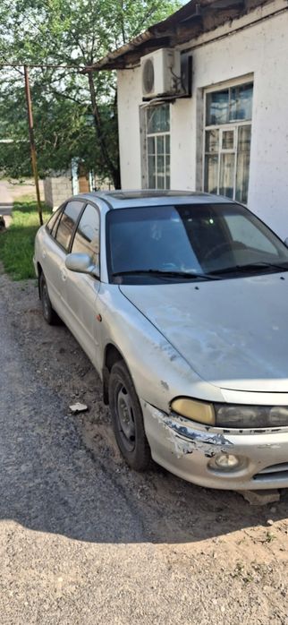 Митсубиси Галант