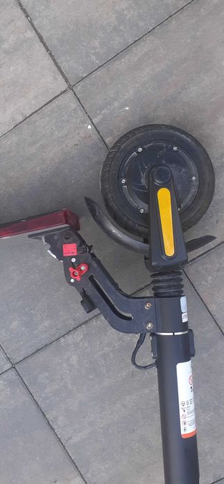 Trotineta electrica Urban Glide perf. stare de functionare
