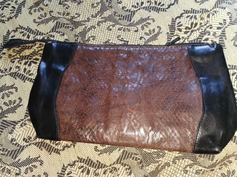 Geanta, clutch din piele naturala de șarpe