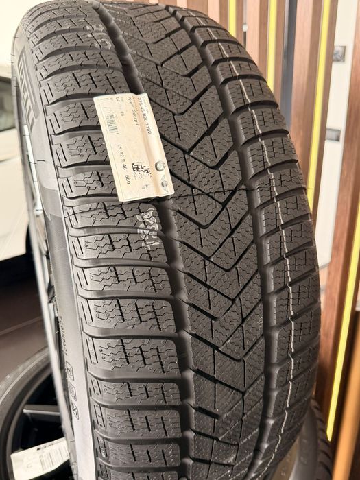 Roti Jante Bmw noi X5 X6 G05 G06 cu anvelope iarna pe 20