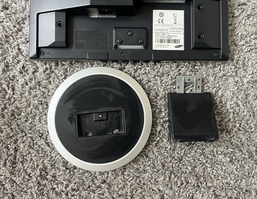 Монитор Samsung 730BF Монитор Самсунг