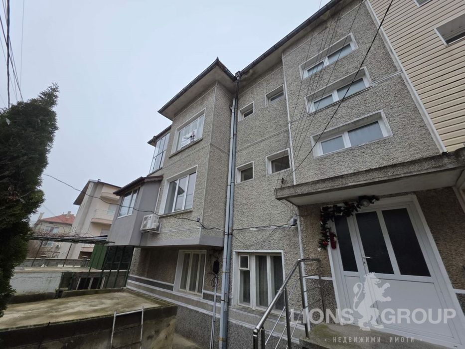 Продава се Етаж от къща в Варна, Виница - 220 кв.м за 526 €/кв.м - Снимка #1