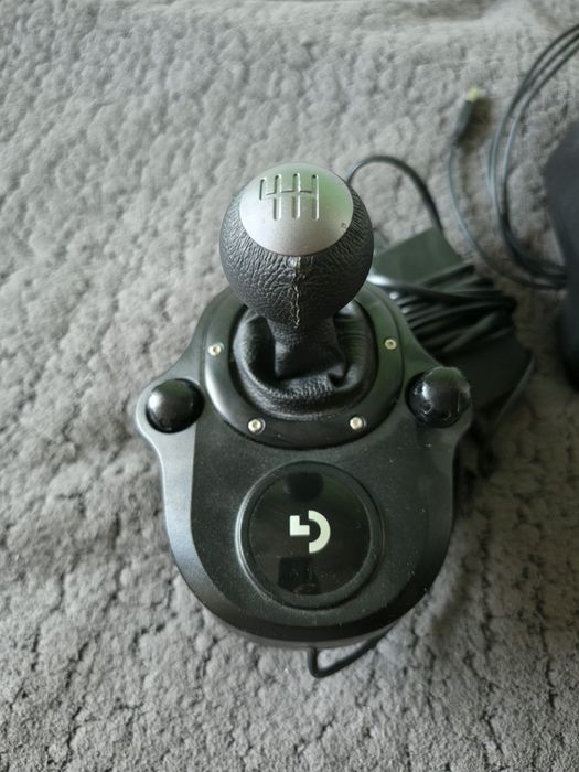 Logitech g29 волан,педали и лост