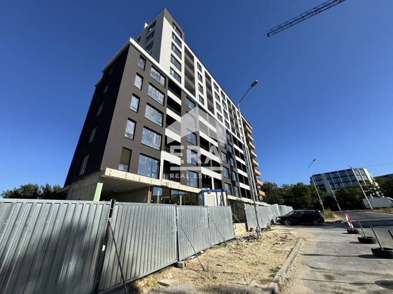 Ексклузивен панорамен тристаен апартамент, район "Възраждане I", Варна