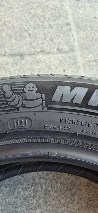 4 anvelope vara 10%uzura Michelin 225/55/18,dot 2021.Pretul este pe bucata.