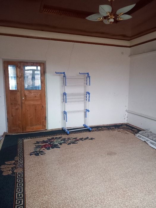 Ховли уй сотилади