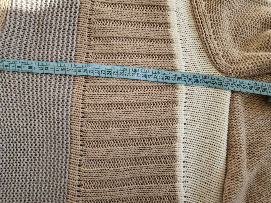 Cardigan asimetric din amestec cu lana