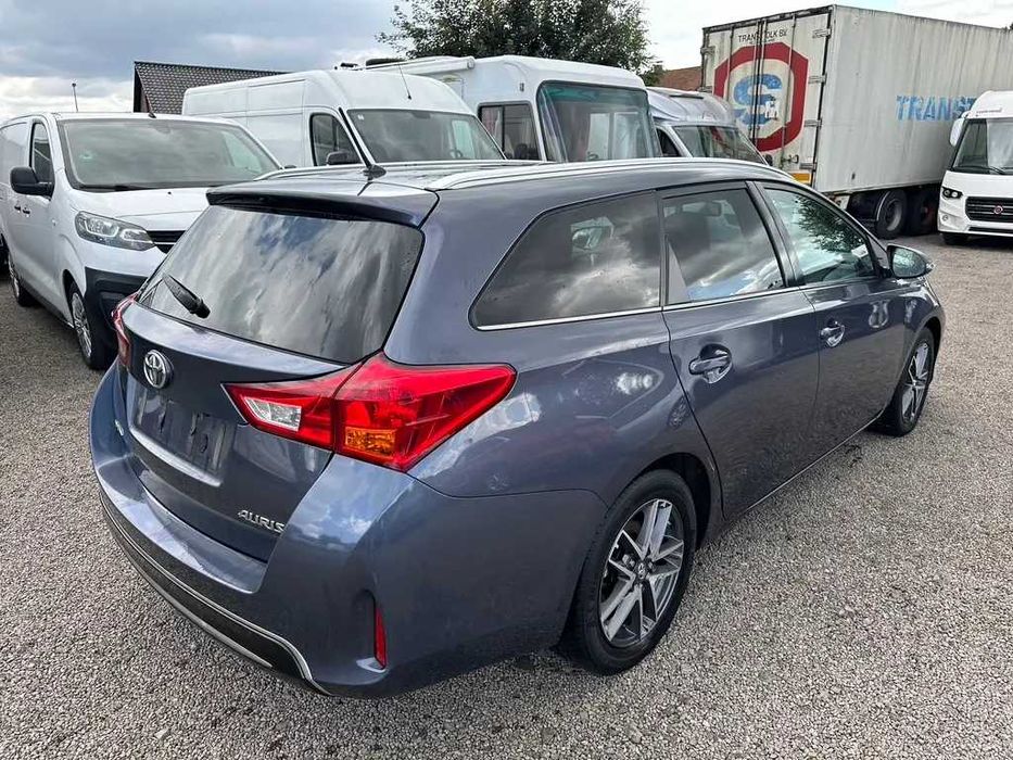 Toyota - Auris - 2015 1.4 D 90 кс. Каско