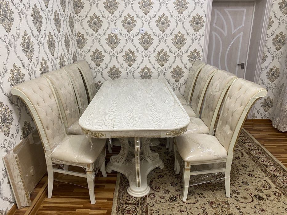 Срочно продоётся стол стуля