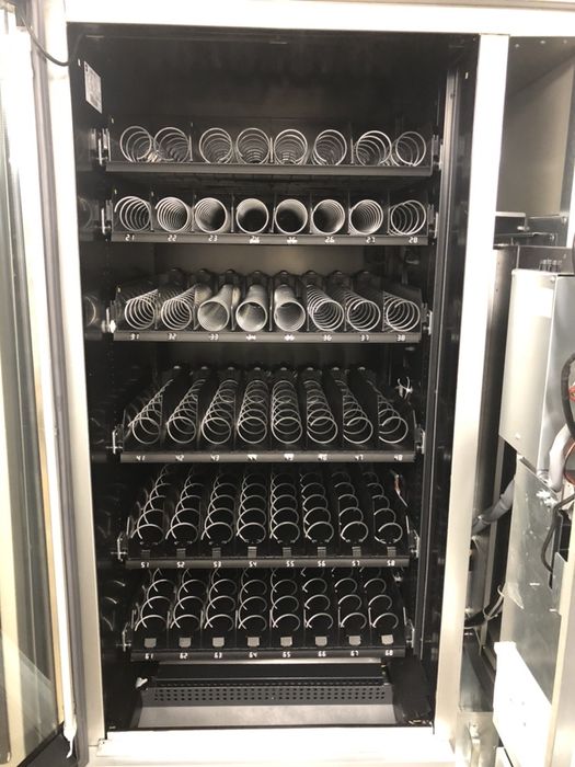 Vindem automate de produse iarp 8 m