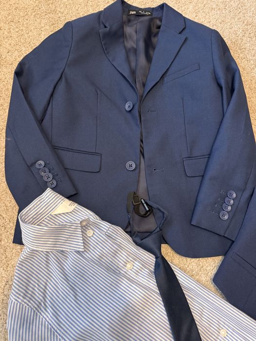 Сако, риза, вратовръзка и елек 122 размер