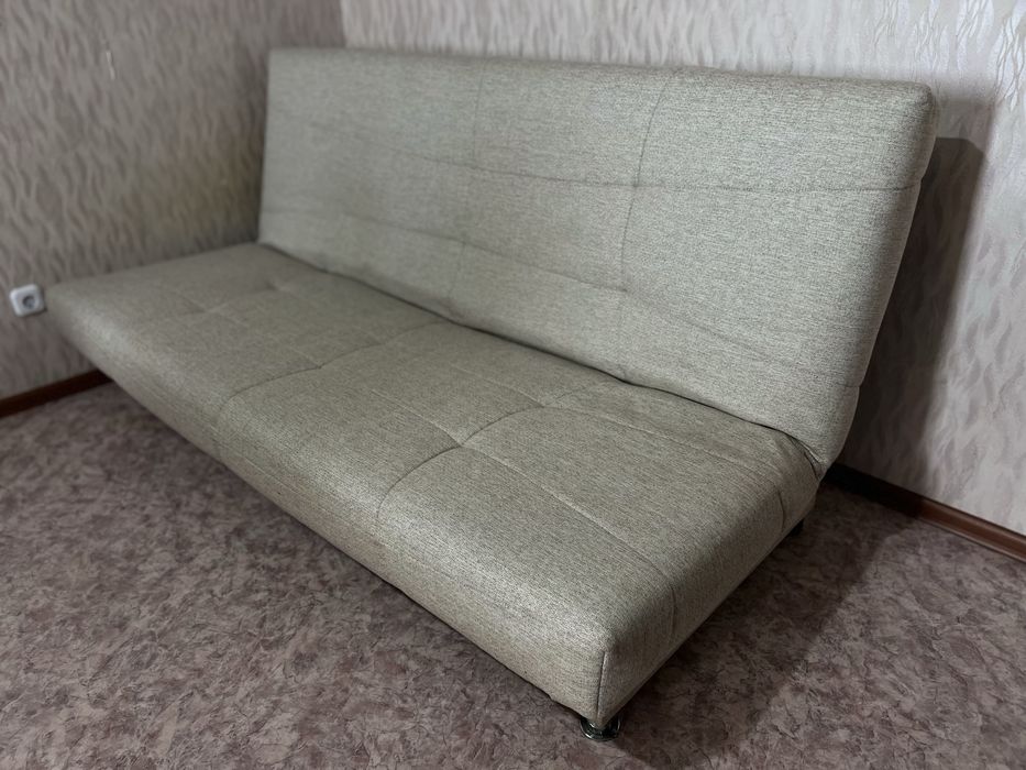 Продам диван 140*200