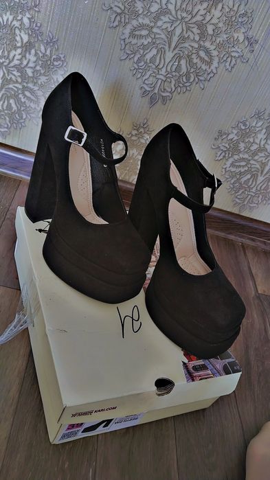 Новые туфли продам