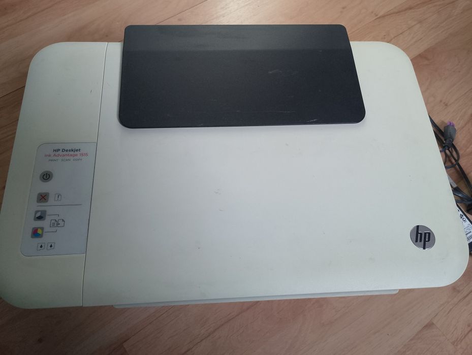Комбиниран принтер скенер HP DeskJet Ink Advantage 1515