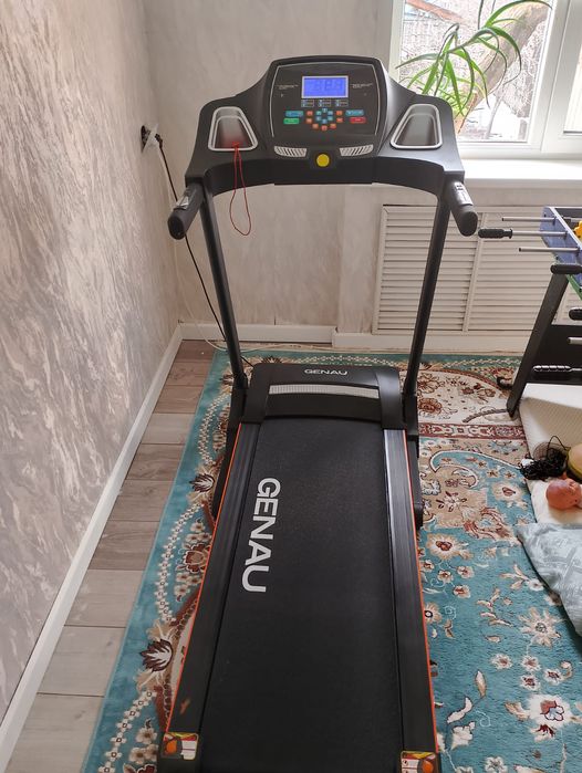 Беговая дорожка Genau