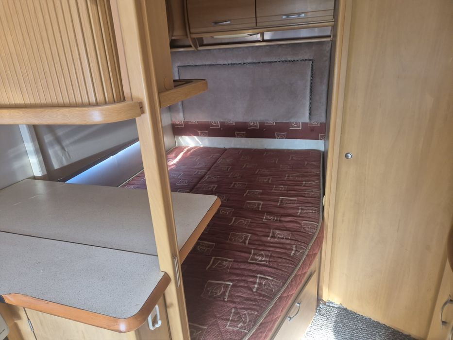 Rulota/Caravana Swift Carisma 550 2005 4/5 locuri