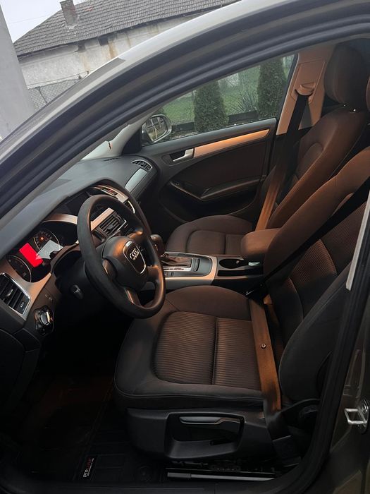 Vând Audi a 4 b8 2010