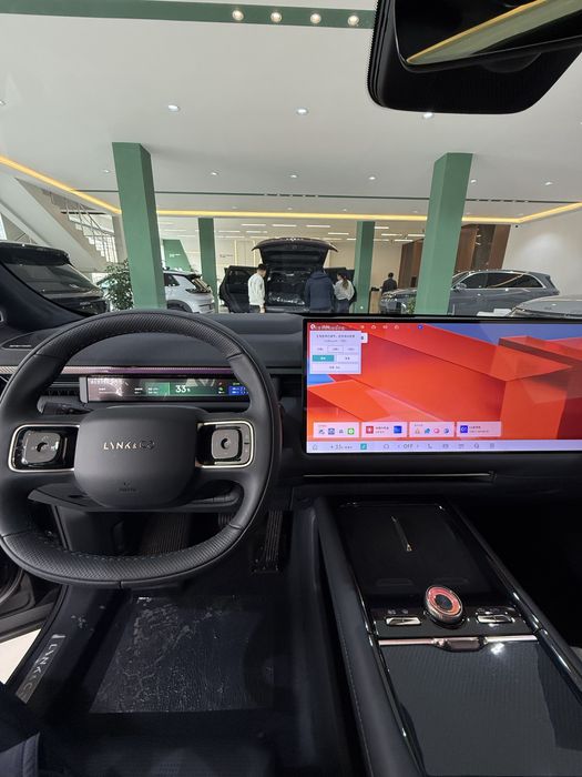 Lynk & Co 2025 yil