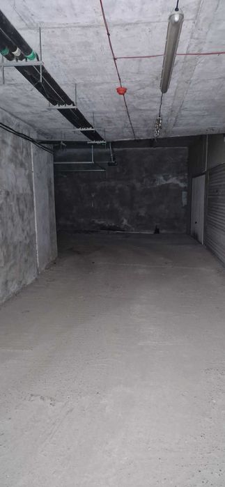 Дава се под наем Гараж / Паркомясто в София, Павлово - 30 кв.м за 100 € - Снимка #1