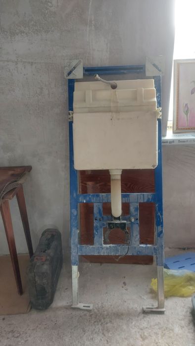 Унитаз и инсталляция Cersanit