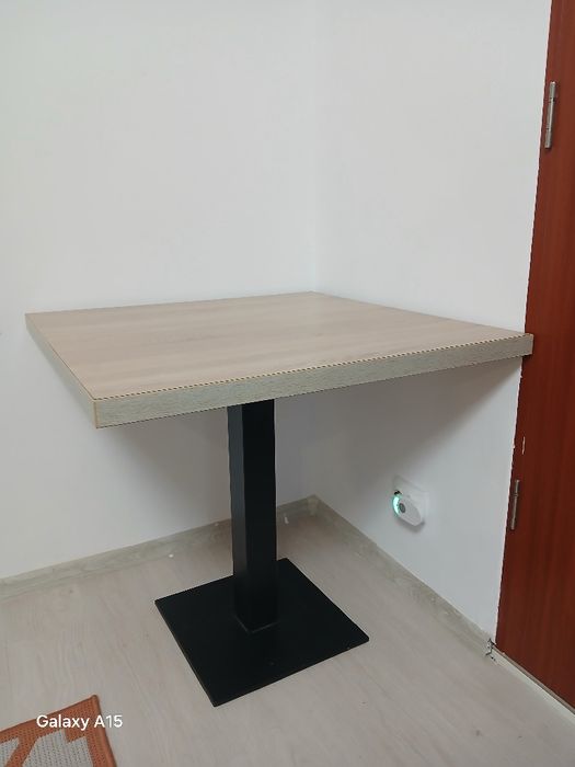 Masa de bucatarie