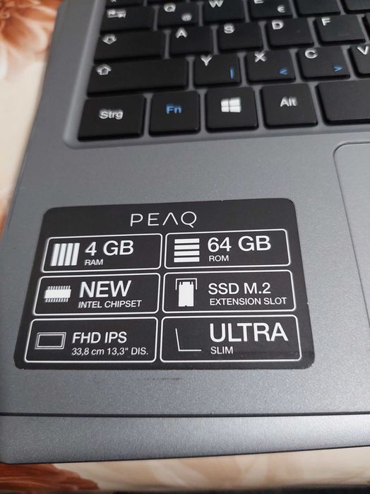 Aparat in stare buna 1 si celalalt zgariat peaq s130 ultraslim
