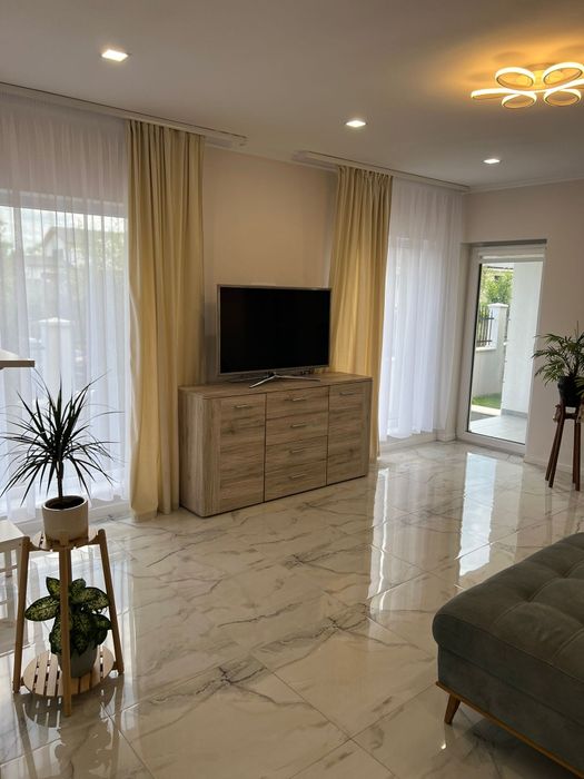 Vand casa individuala 4 camere 3 bai