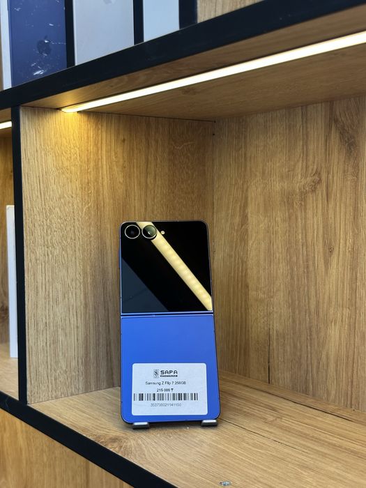 Samsung Z Flip 7 256gb