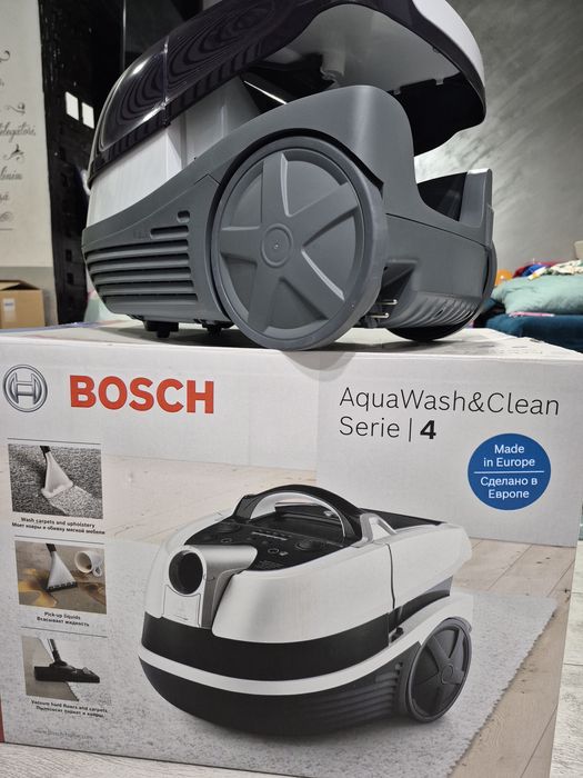 Aspirator BOSCH BWD41740 cu spalare