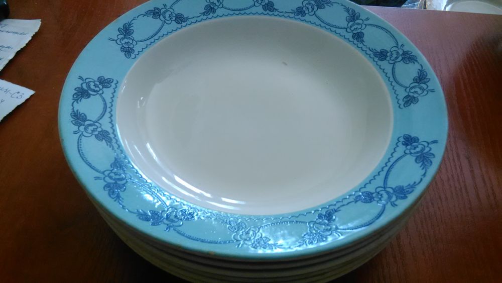 продам тарелки фарфор СССР